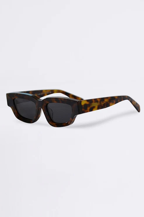 Eye.17 Tortoise