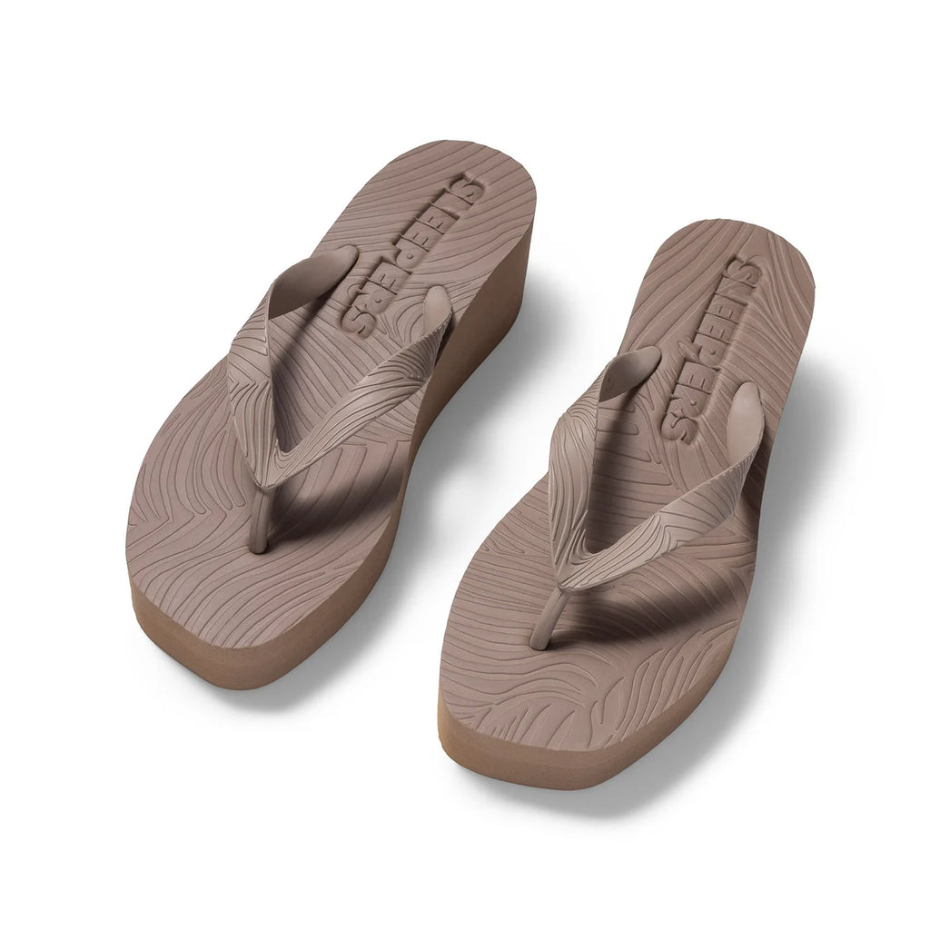 Tongs compensées